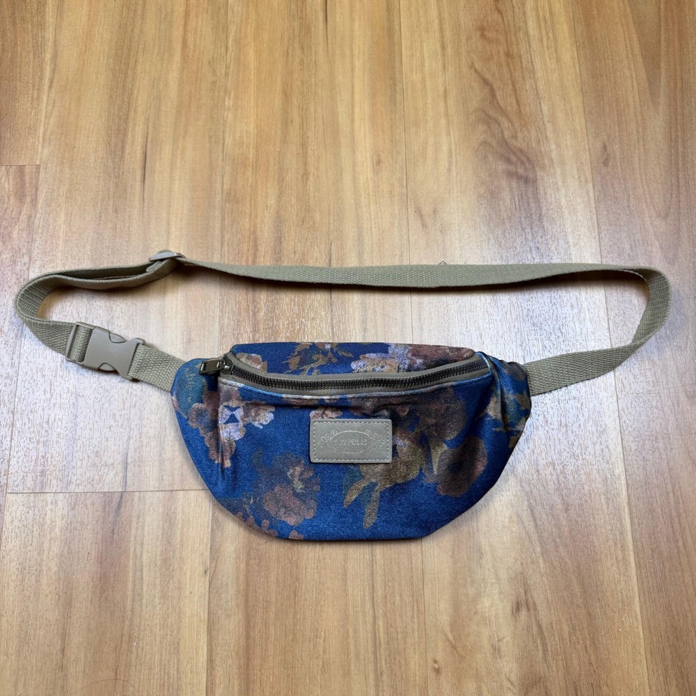Joyfolie‎ Savannah Belt Bag Navy Floral Velvet Fanny Pack Waist Bag Adjustable